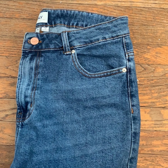 Meet your Posher, Kayla - Picture 1 of 1